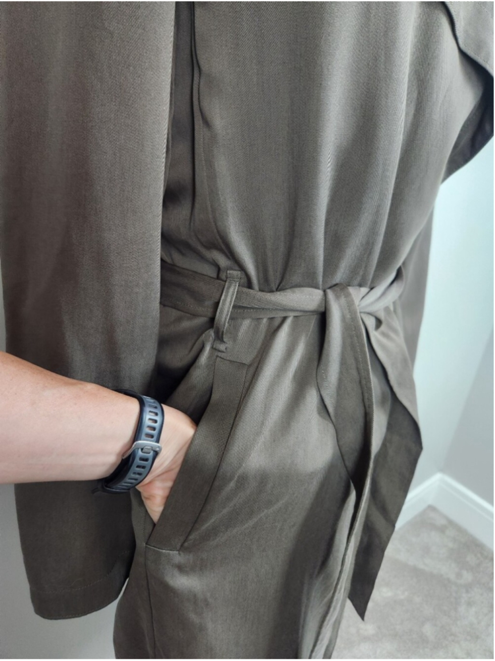 Aritzia Babaton Maximo Trench Coat Sz L Lightweight Professional Preppy Office - Picture 5 of 16